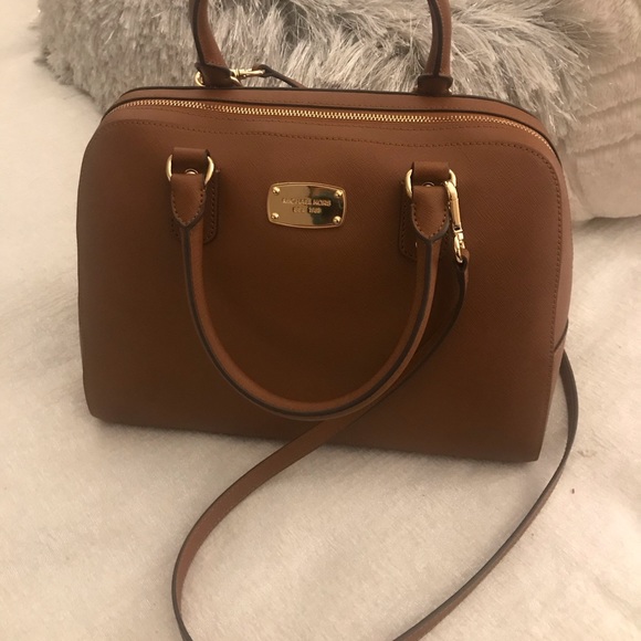 Michael Kors purse - Picture 3 of 4